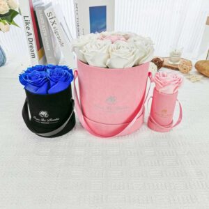 Beautiful custom flower boxes for gifts, designed to make floral presentations unique and personal